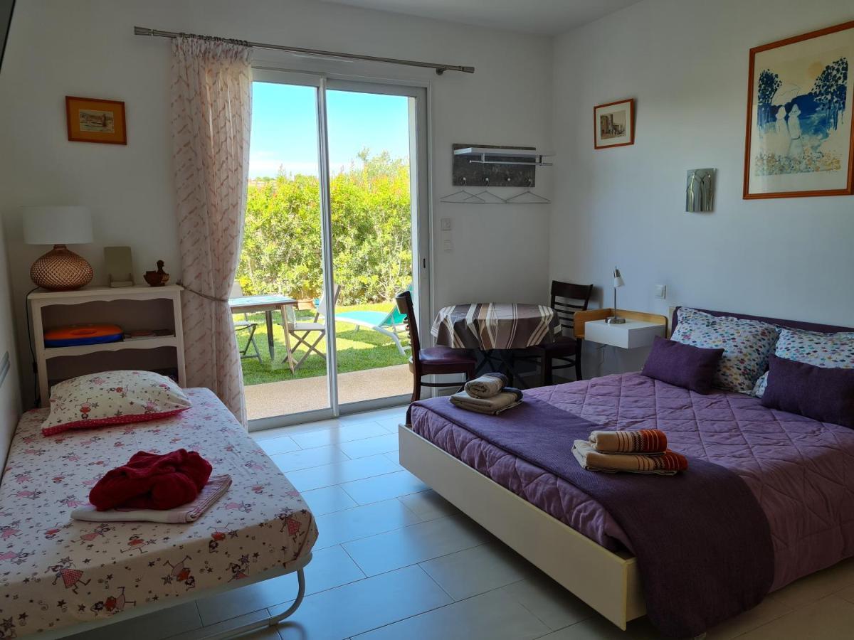 Chambres D'Hotes B&B La Bergeronnette Avec Piscine Couverte Chauffee Bizanet Bagian luar foto